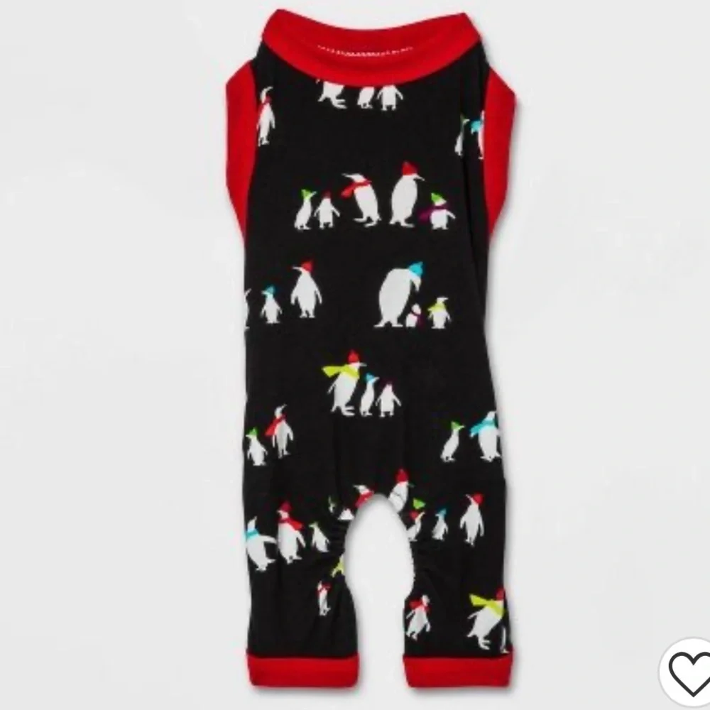Wondershop Dog and Cat Holiday Penguins Print Matching Family Pajama Set XS